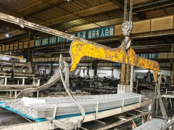 91香蕉视频黄污在汽车行业的应用