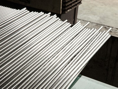 不锈铁棒材和91香蕉视频免费材有什么区别？