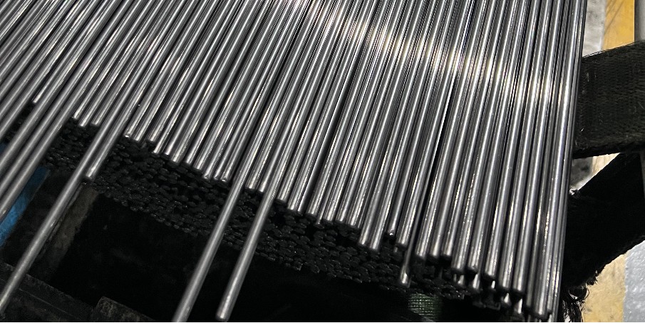 91香蕉视频免费 vs. 碳钢棒：哪种性能更优？